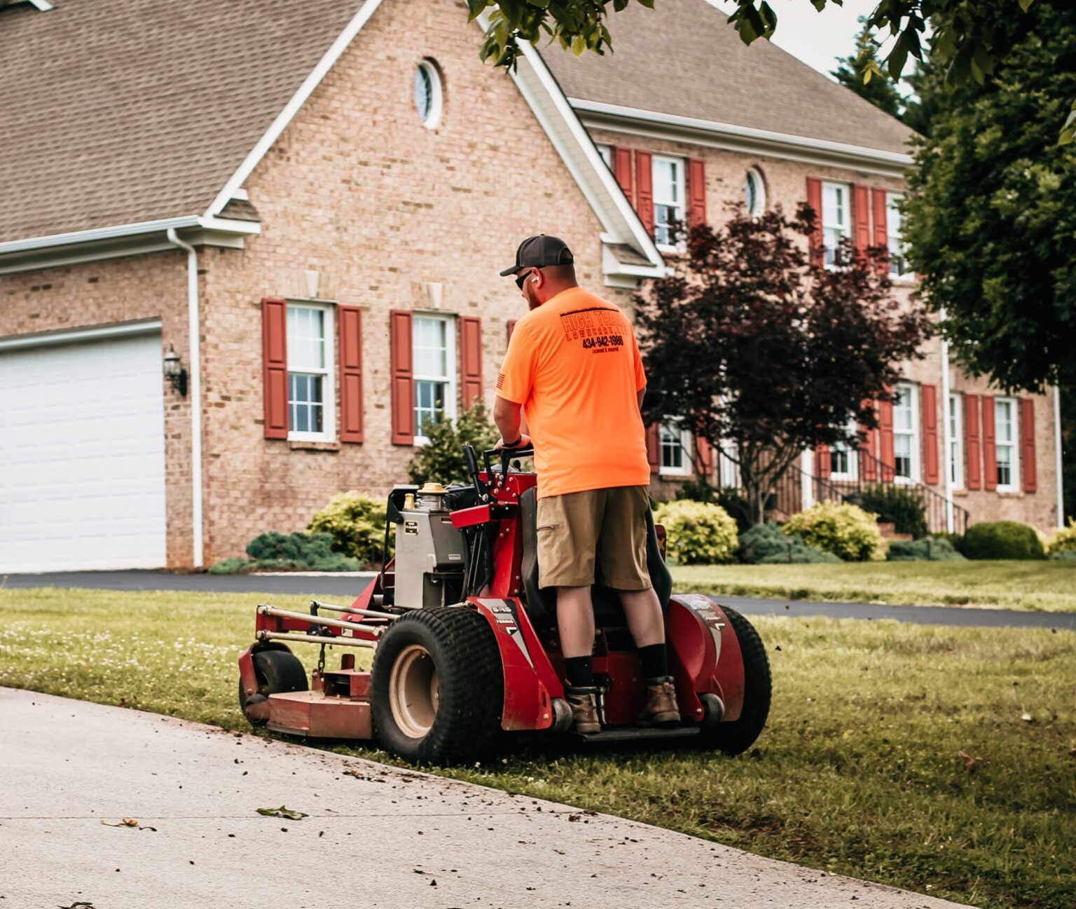 Lawn Care Services in Lynchburg High Trail Lawn Care